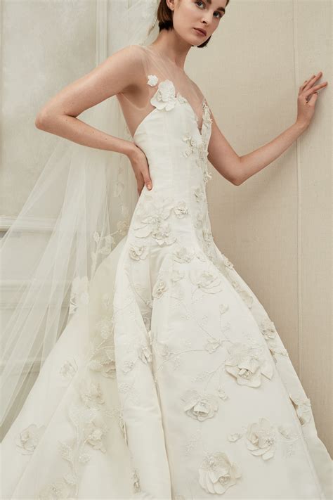 oscar de la renta wedding gown